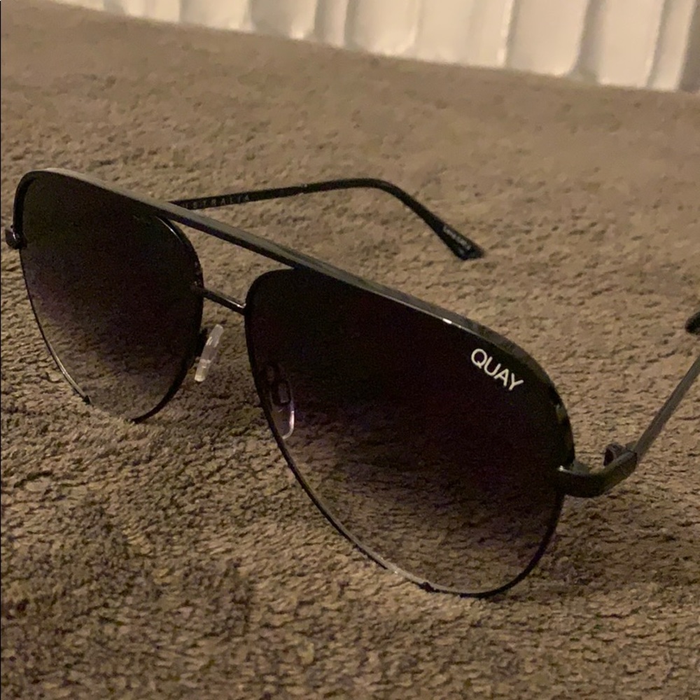QUAY “ HIGHKEY “ SUNGLASSES
